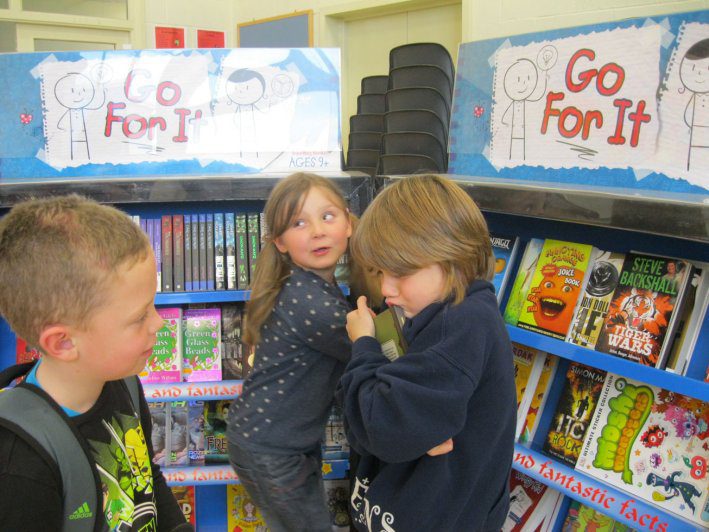 metns-book-week-oct-2013-003