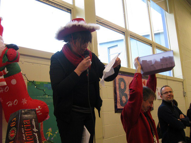 metns-christmas-fair-2012-046-800x600