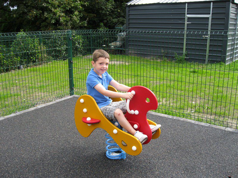 playground-and-leak-sept-2012-003-800x600